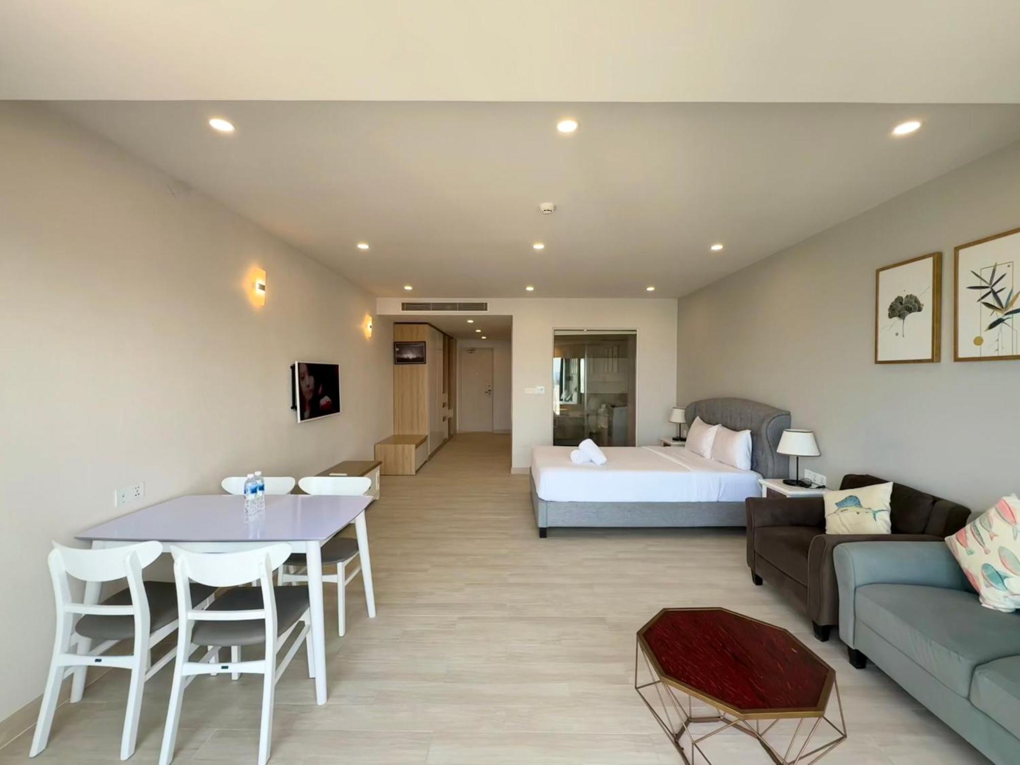 Gold Coast Nha Trang Luxury Apartment - Ocean View Exterior photo